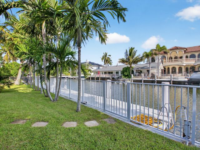 Home for rent at 937 Banyan Drive - photo 6505566