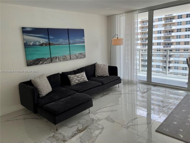 2-bedroom condo for rent in Hallandale Beach - 2030 S Ocean Dr 1022 - MondialRealty