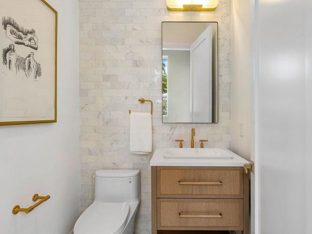 Home for rent at 909 Bond Way - photo 6505685