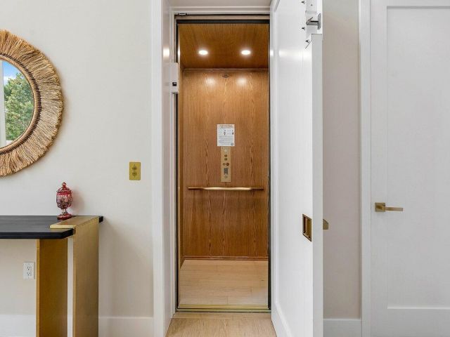 Home for rent at 909 Bond Way - photo 6505686