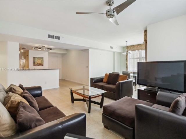 Apartment for sale  Unit #1214 - photo 6470677