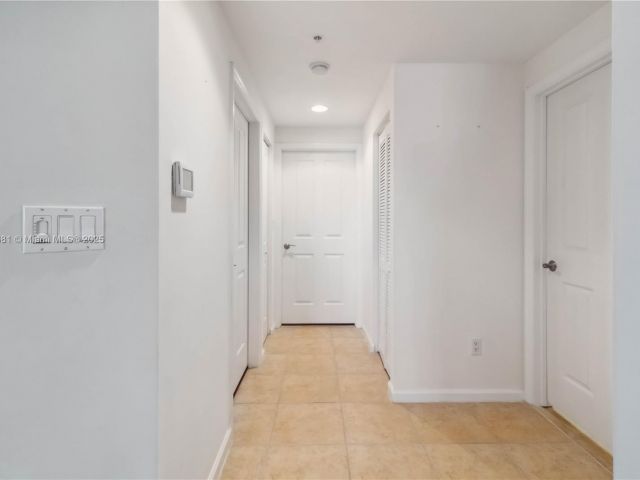 Apartment for sale  Unit #1214 - photo 6470681