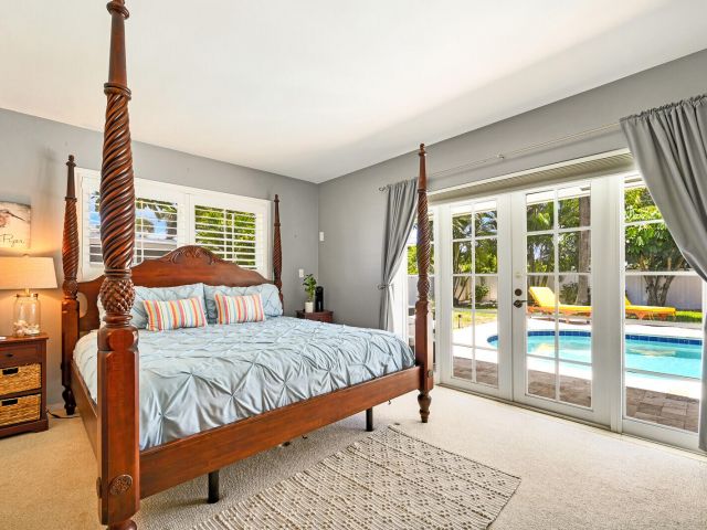 Home for rent at 904 SE 12th Street - photo 6464108