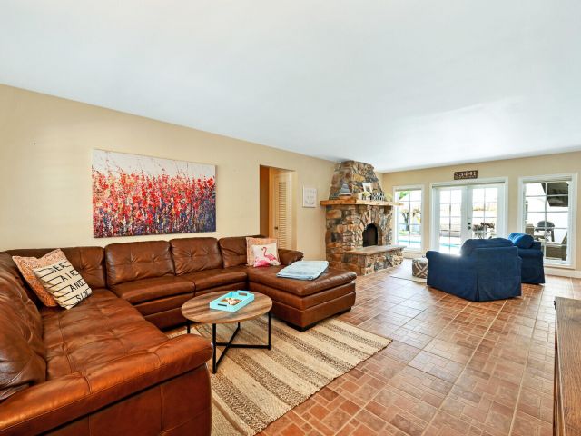 Home for rent at 904 SE 12th Street - photo 6464119