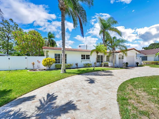 Home for rent at 904 SE 12th Street - photo 6464122