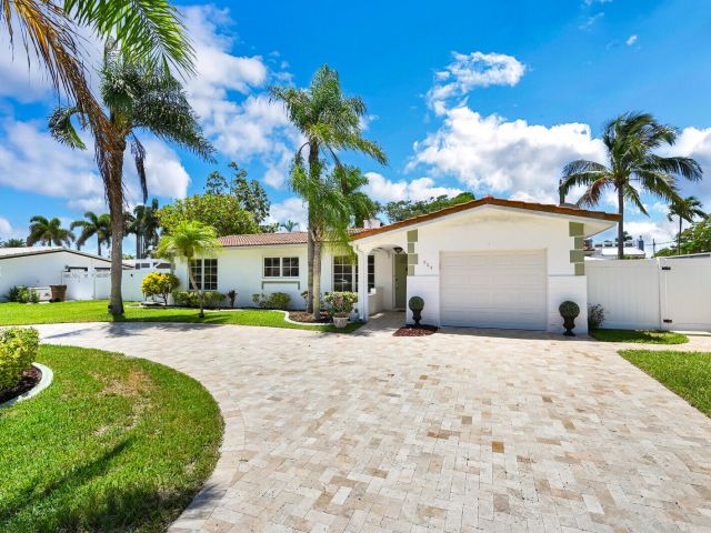 Home for rent at 904 SE 12th Street - photo 6464124