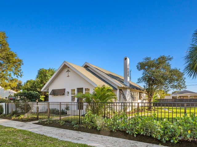 Home for rent at 436 51st Street - photo 6533912