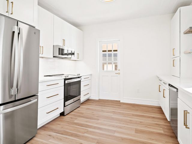 Home for rent at 436 51st Street - photo 6533923