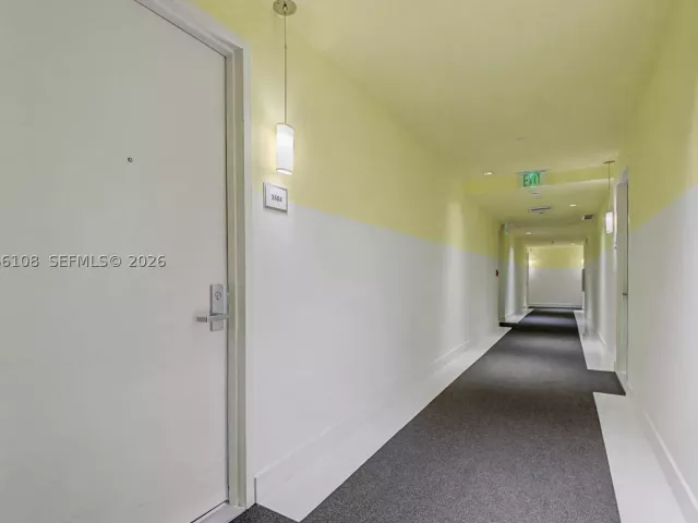 2-bedroom condo for sale in Miami - 495 Brickell Ave 3504 - MondialRealty