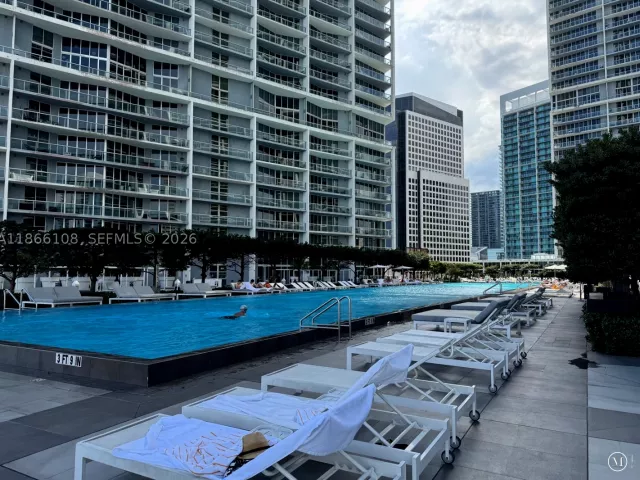 2-bedroom condo for sale in Miami - 495 Brickell Ave 3504 - MondialRealty