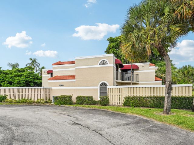 Home for rent at 4075 Village Drive B - photo 6505625