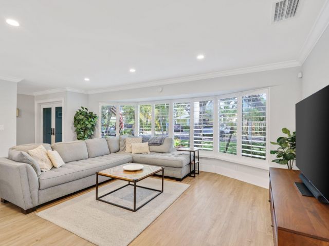 Home for sale at 926 SW 1st Street - photo 6535306