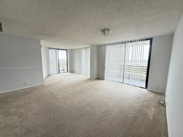 Apartment for sale  Unit #1801 - photo 7435824