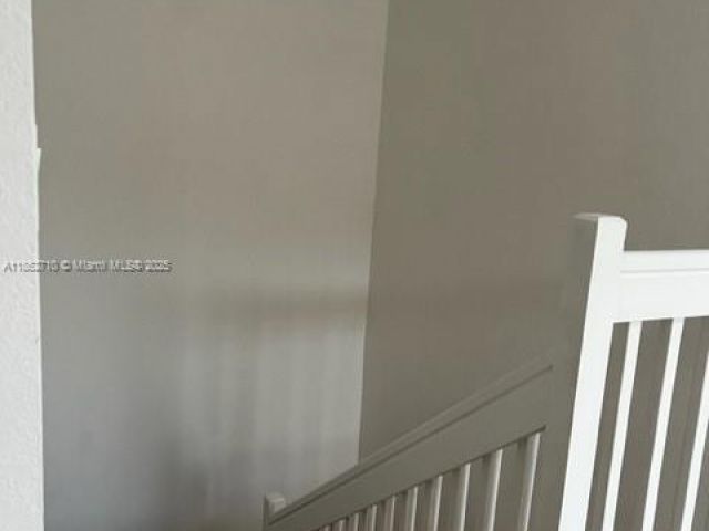 4-bedroom home for rent in Homestead - 608 NE 33rd Ter 608 - MondialRealty