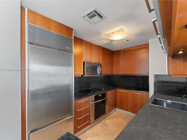 Apartment for sale  Unit #2801 - photo 6472552