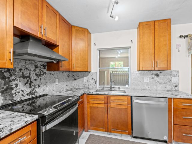 Home for sale at 1460 Woodcrest Road E - photo 6839908