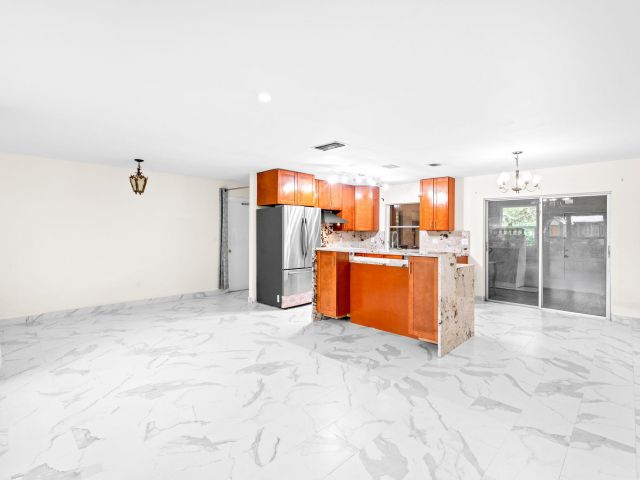 Home for sale at 1460 Woodcrest Road E - photo 6839909