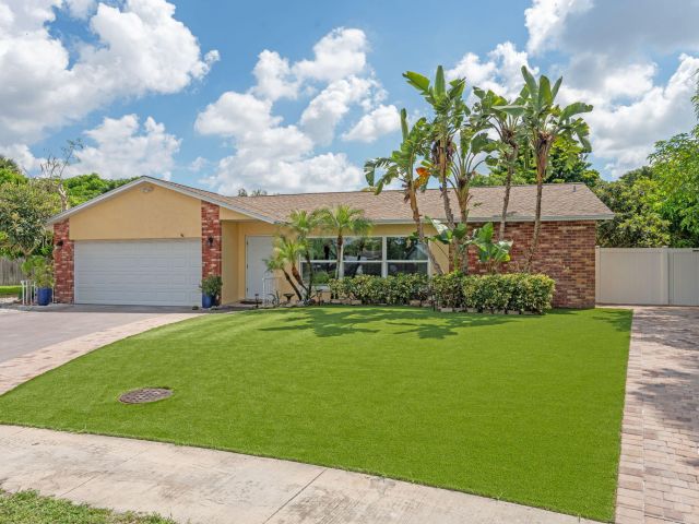 Home for sale at 1460 Woodcrest Road E - photo 6839915