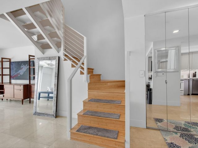 Home for rent at 130 Andrews Avenue W 4 - photo 6532739