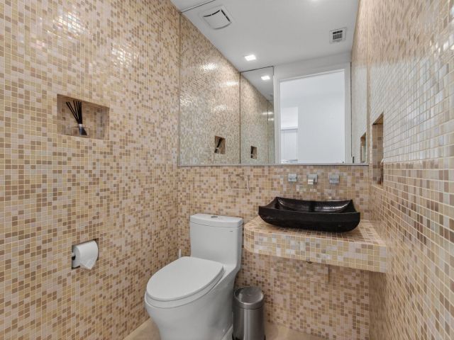 Home for rent at 130 Andrews Avenue W 4 - photo 6532740