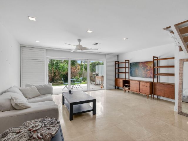 Home for rent at 130 Andrews Avenue W 4 - photo 6532752