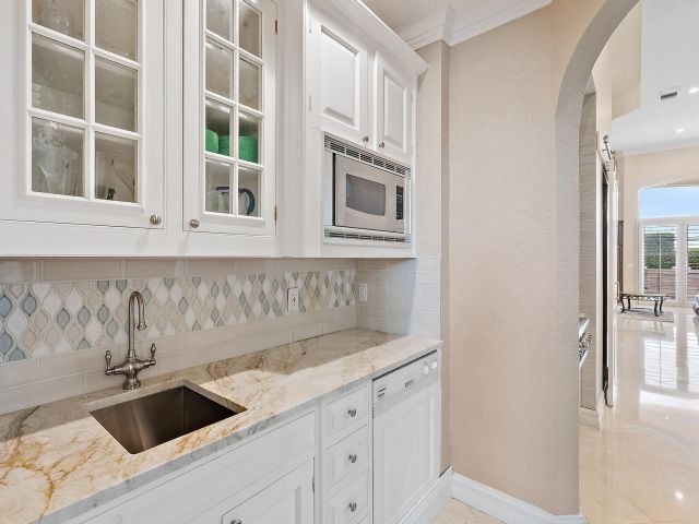 Home for sale at 10952 Egret Pointe Lane - photo 6507057