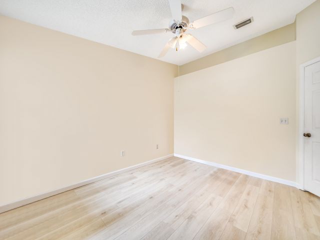 Home for rent at 892 E Jeffery Street - photo 6535374