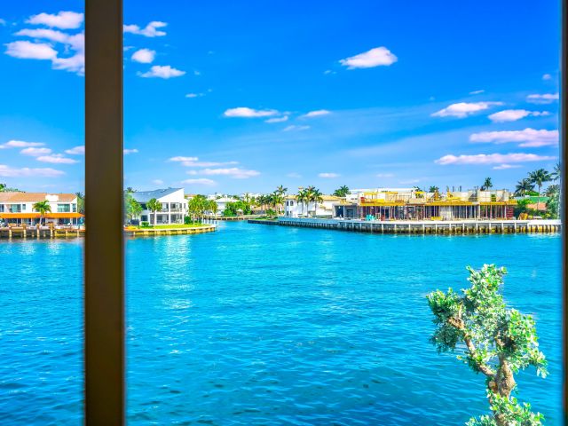 Home for rent at 892 E Jeffery Street - photo 6535376