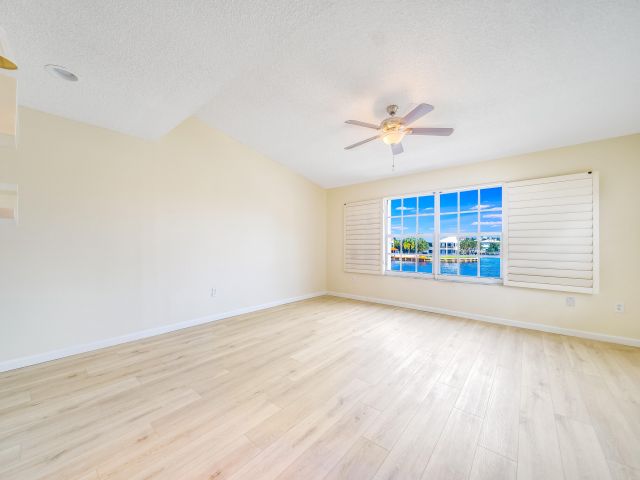 Home for rent at 892 E Jeffery Street - photo 6535377