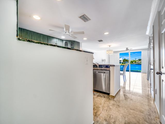 Home for rent at 892 E Jeffery Street - photo 6535379