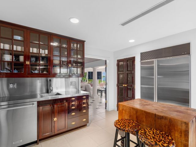 Home for rent at 7500 S Flagler Drive - photo 6506813