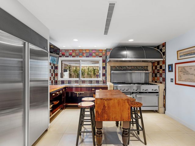 Home for rent at 7500 S Flagler Drive - photo 6506816