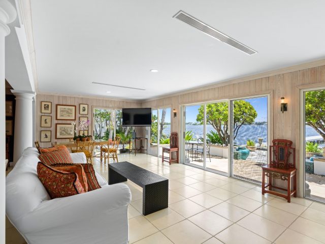 Home for rent at 7500 S Flagler Drive - photo 6506818