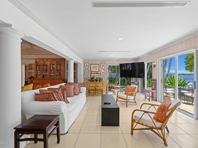 Home for rent at 7500 S Flagler Drive - photo 6506820