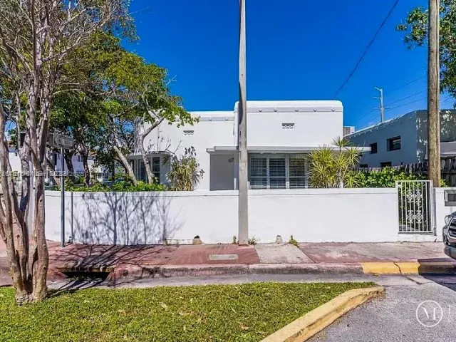 Home for sale at 8101 Harding Ave - photo 6468269