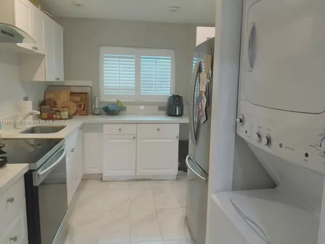 Home for sale at 8101 Harding Ave - photo 6468264