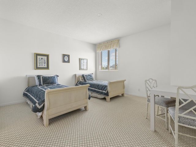 Home for sale at 10910 Grande Boulevard W - photo 6534154