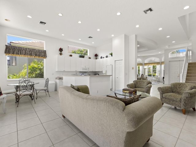 Home for sale at 10910 Grande Boulevard W - photo 6534167