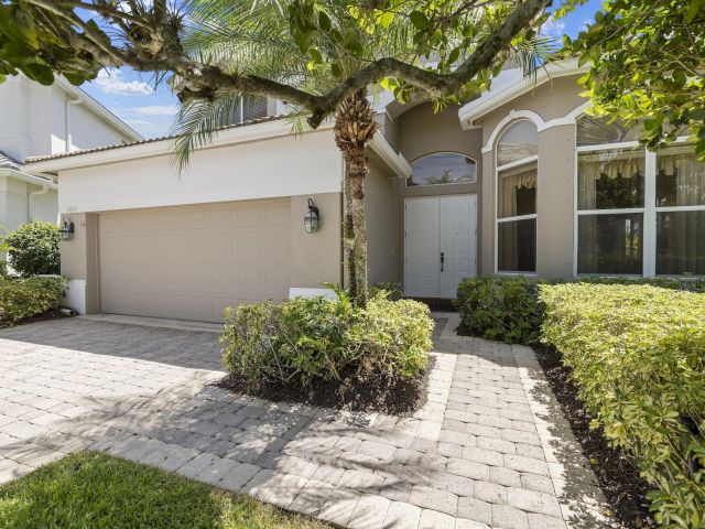 Home for sale at 10910 Grande Boulevard W - photo 6534172