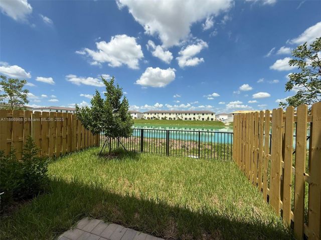 3-bedroom home for rent in Homestead - 2794 SE 26th Ave 2794 - MondialRealty