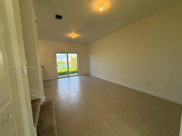 3-bedroom home for rent in Homestead - 2794 SE 26th Ave 2794 - MondialRealty