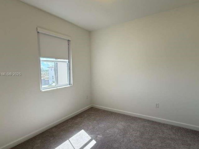 3-bedroom home for rent in Homestead - 2794 SE 26th Ave 2794 - MondialRealty