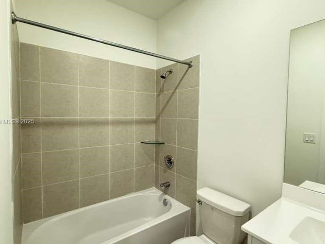 3-bedroom home for rent in Homestead - 2794 SE 26th Ave 2794 - MondialRealty