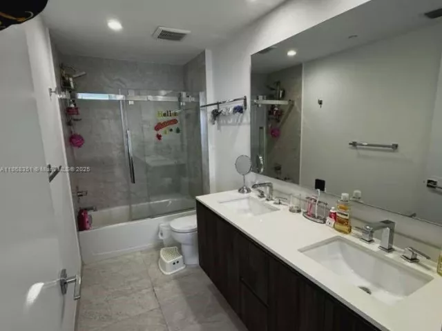 Apartment for sale  Unit #511 - photo 6476445