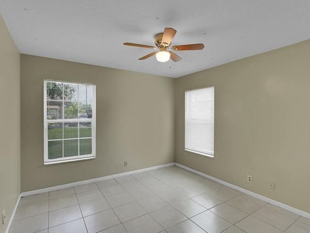 Home for rent at 901 10th Street - photo 6507022