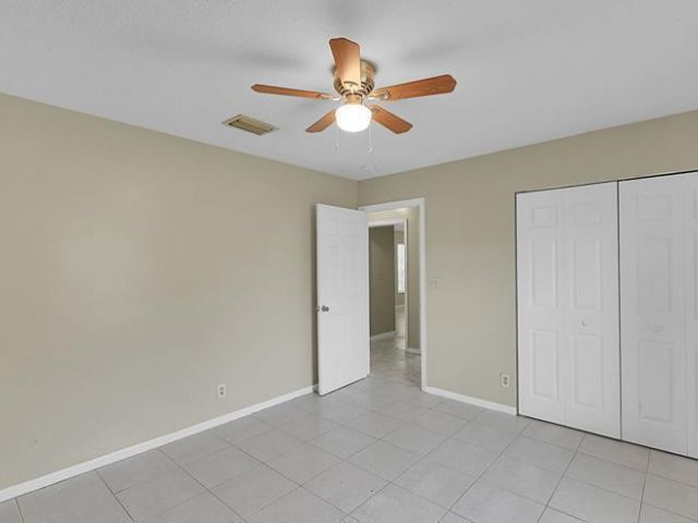 Home for rent at 901 10th Street - photo 6507024