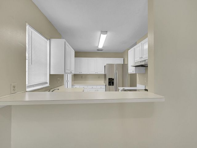 Home for rent at 901 10th Street - photo 6507027