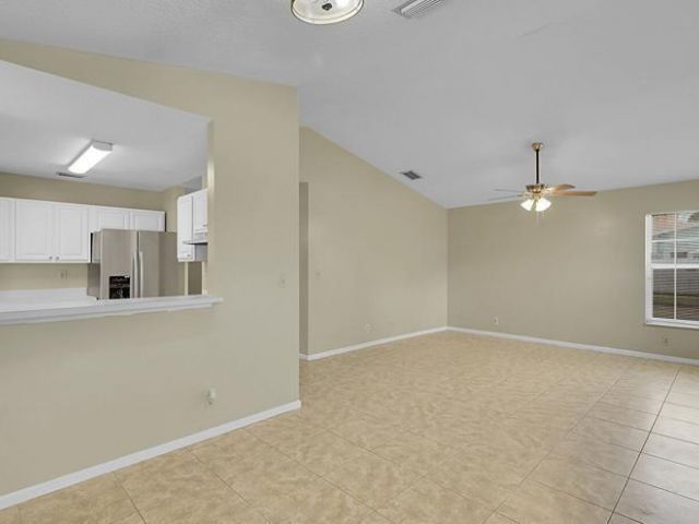 Home for rent at 901 10th Street - photo 6507028