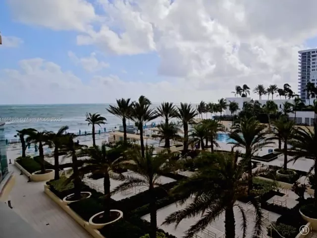 1-bedroom condo for rent in Hollywood - 2501 S Ocean Dr 418 (Ave. Oct-01-2026 - MondialRealty