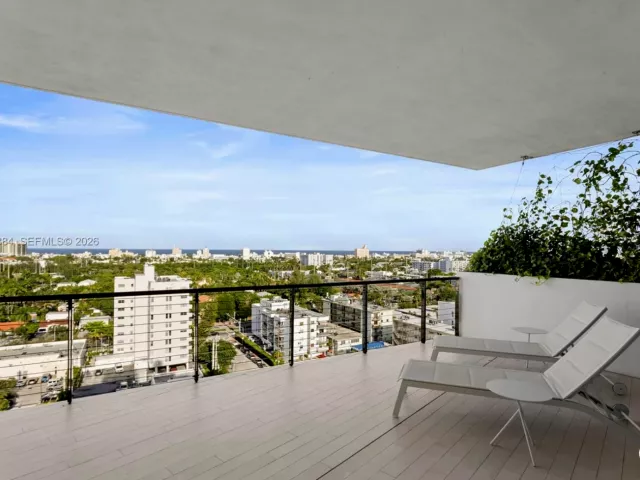 2-bedroom condo for sale in Miami Beach - 1300 Monad Ter 11C - MondialRealty